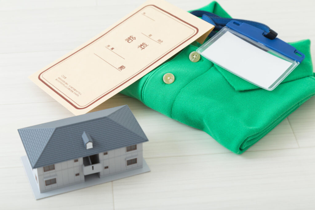 介護職の給料は上がる？今後の賃上げ動向をチェック！