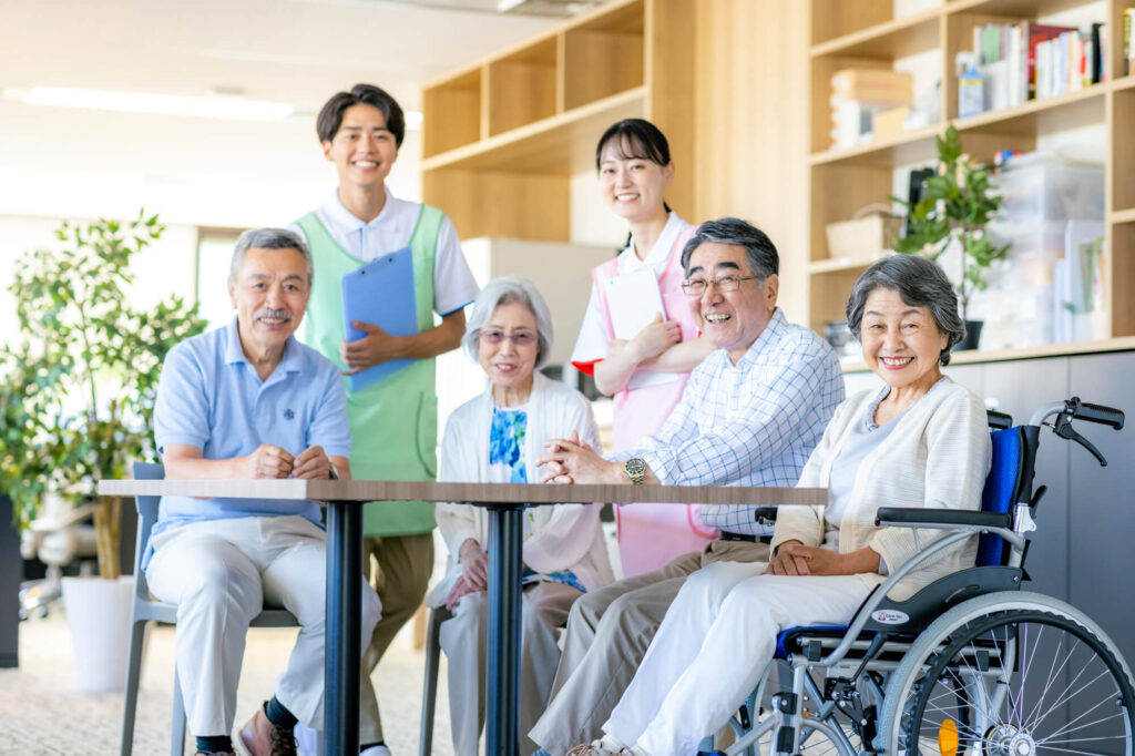 デイサービスとデイケアの違いとは？目的や料金・選び方を徹底解説！